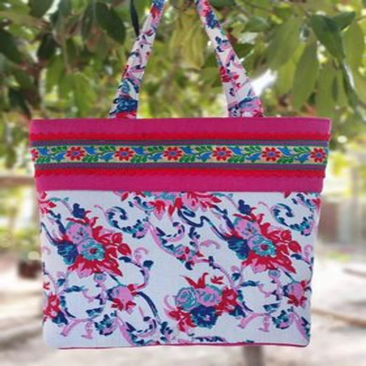 Gujrati Stylish & Trendy Ladies Bag