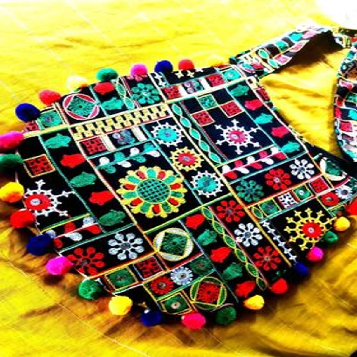 Gujrati Stylish & Trendy Ladies Bag