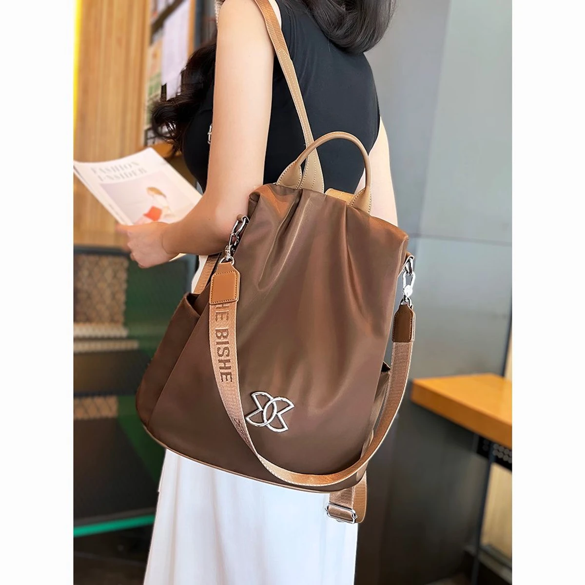 Women Large Capacity Outdoor Tote Bag  Origin: Mainland China